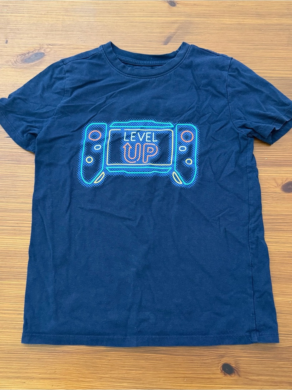 4/$13 Cat & Jack “Level Up” Gamer Shirt - Medium (8/10)